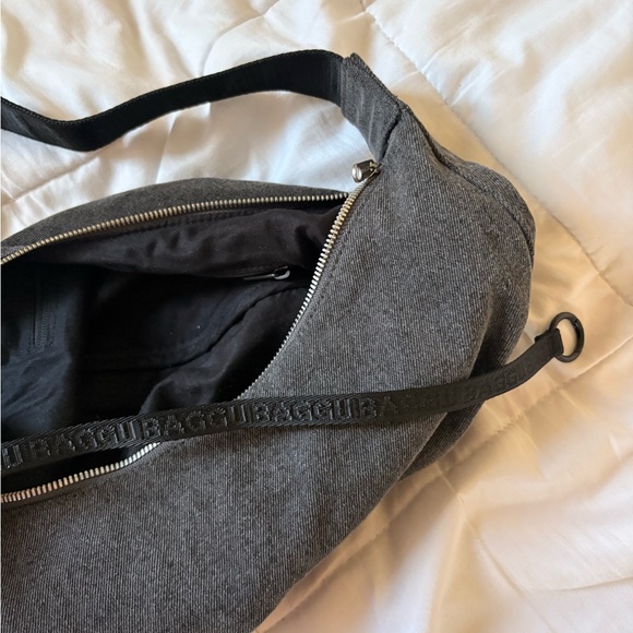 BAGGU Denim Crescent Shoulder Bag Medium Size - Picture 3 of 5